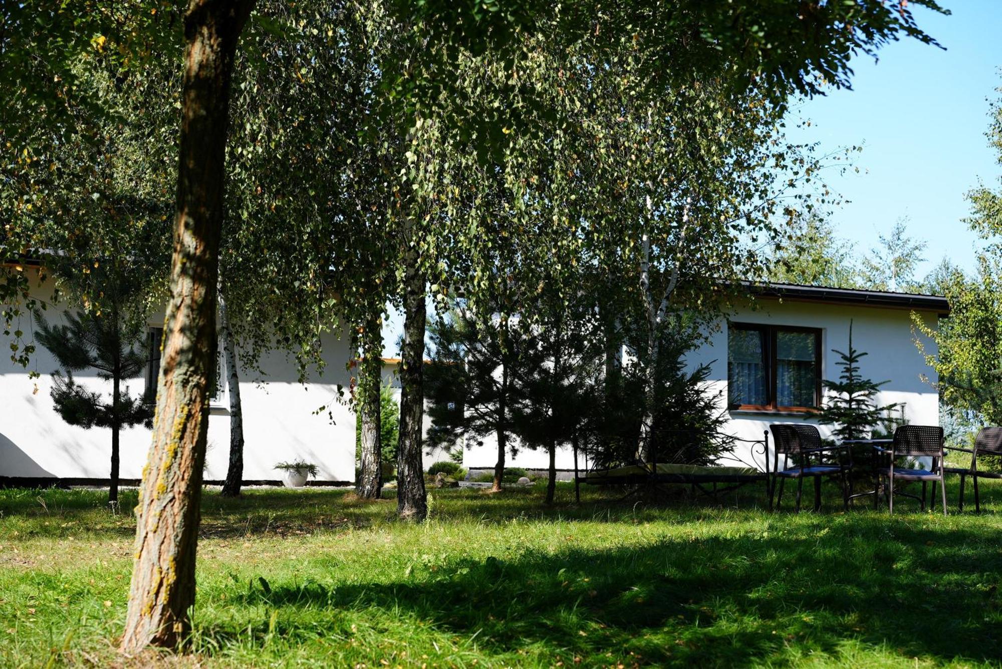 "Route 62" Airport Modlin Villa Golawin Екстериор снимка