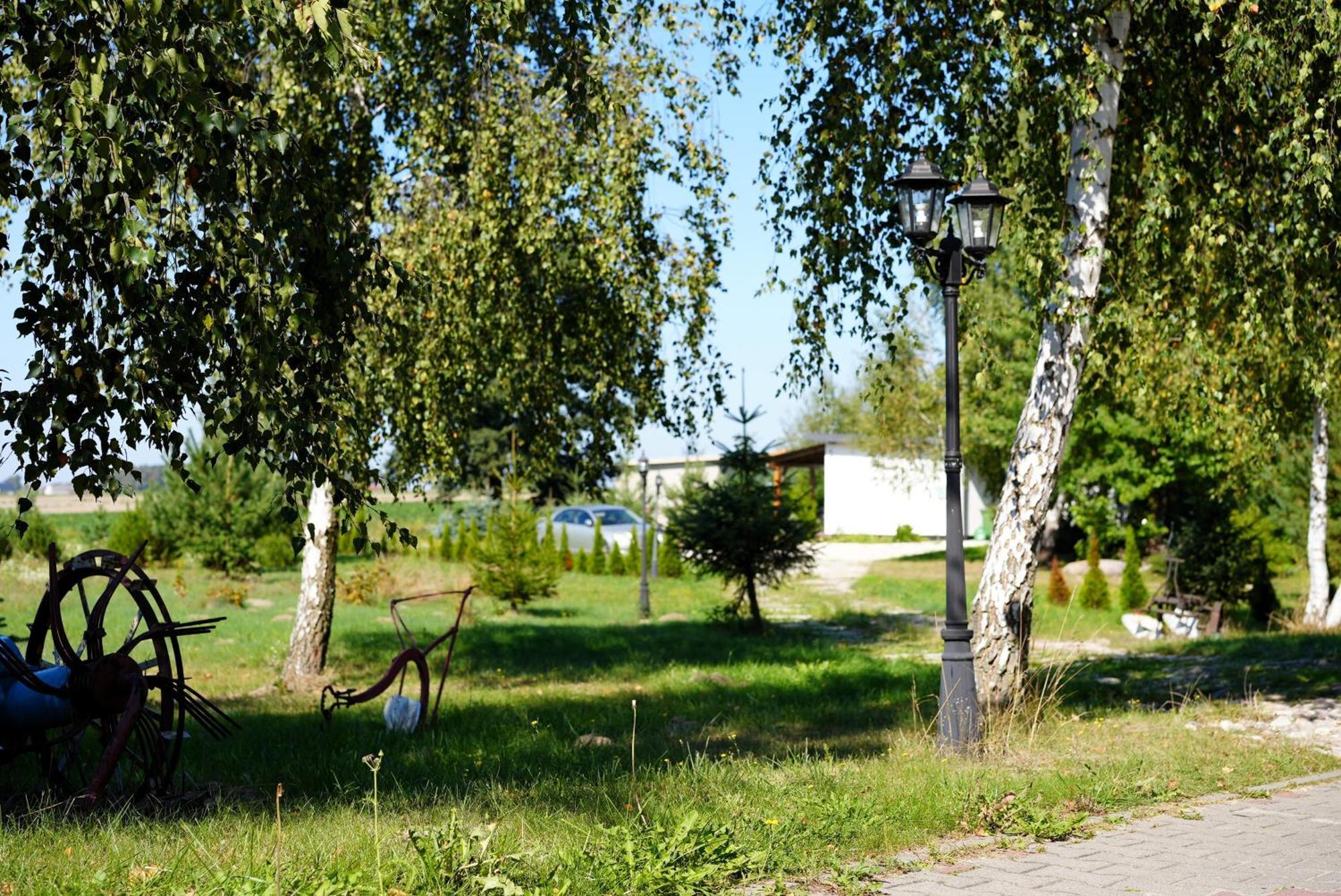 "Route 62" Airport Modlin Villa Golawin Екстериор снимка