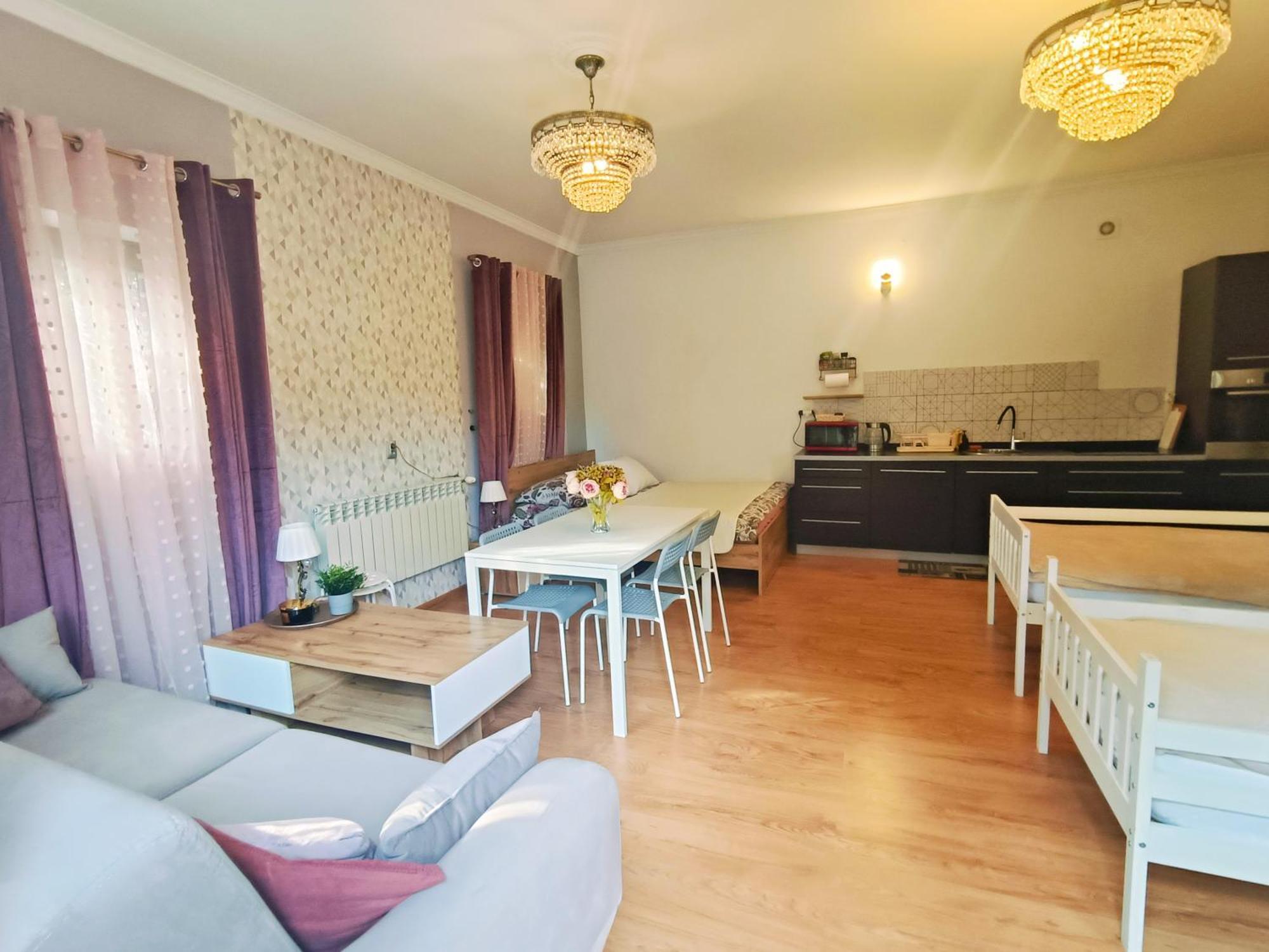 "Route 62" Airport Modlin Villa Golawin Екстериор снимка